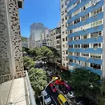 Apartamento Aconchegante Na Quadra Da Praia